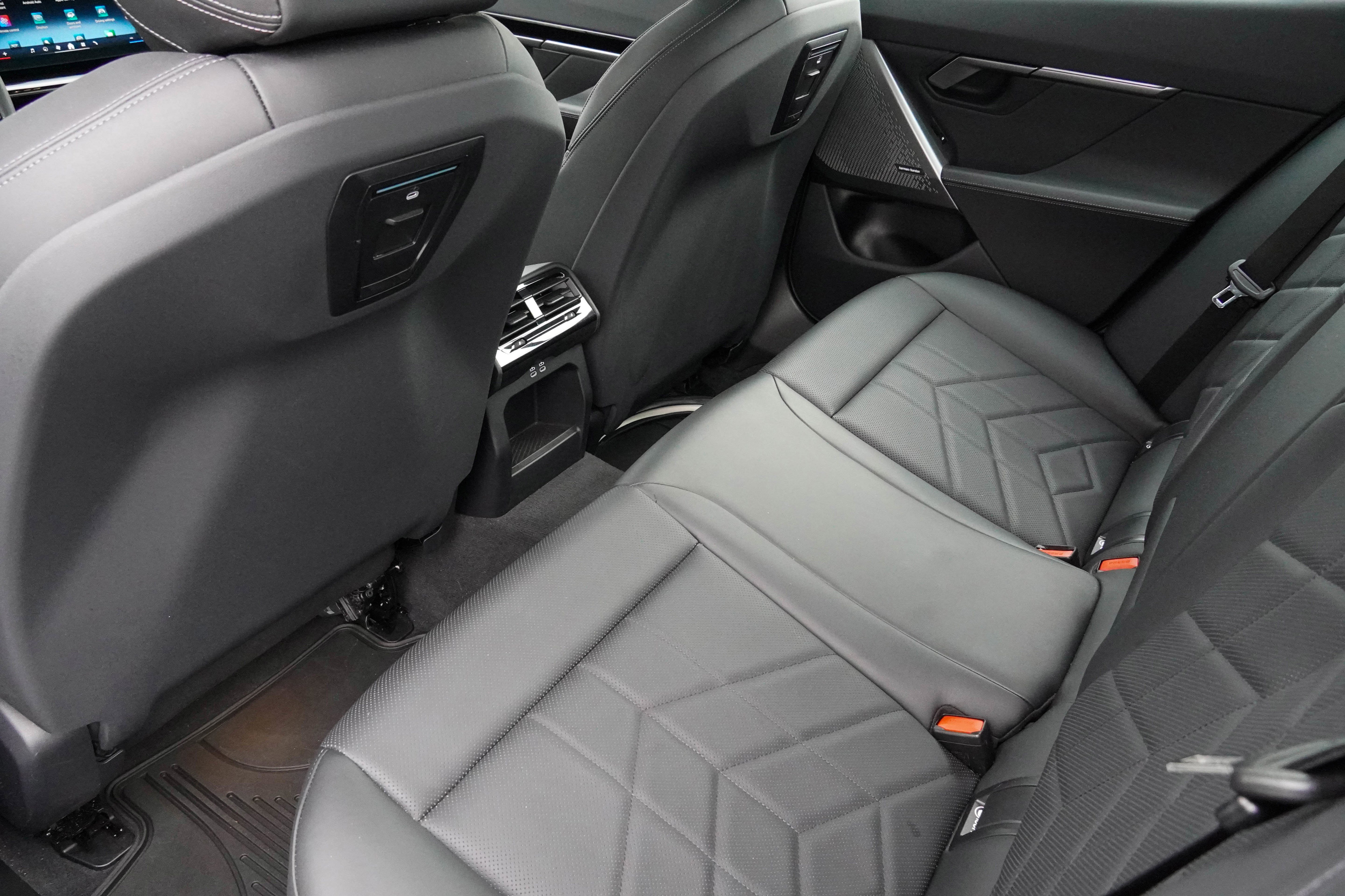 Certified 2024 BMW 530i 530i image 35