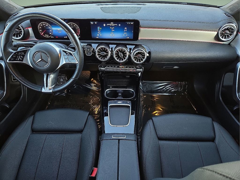 Used 2025 Mercedes-Benz CLA 250 image 17