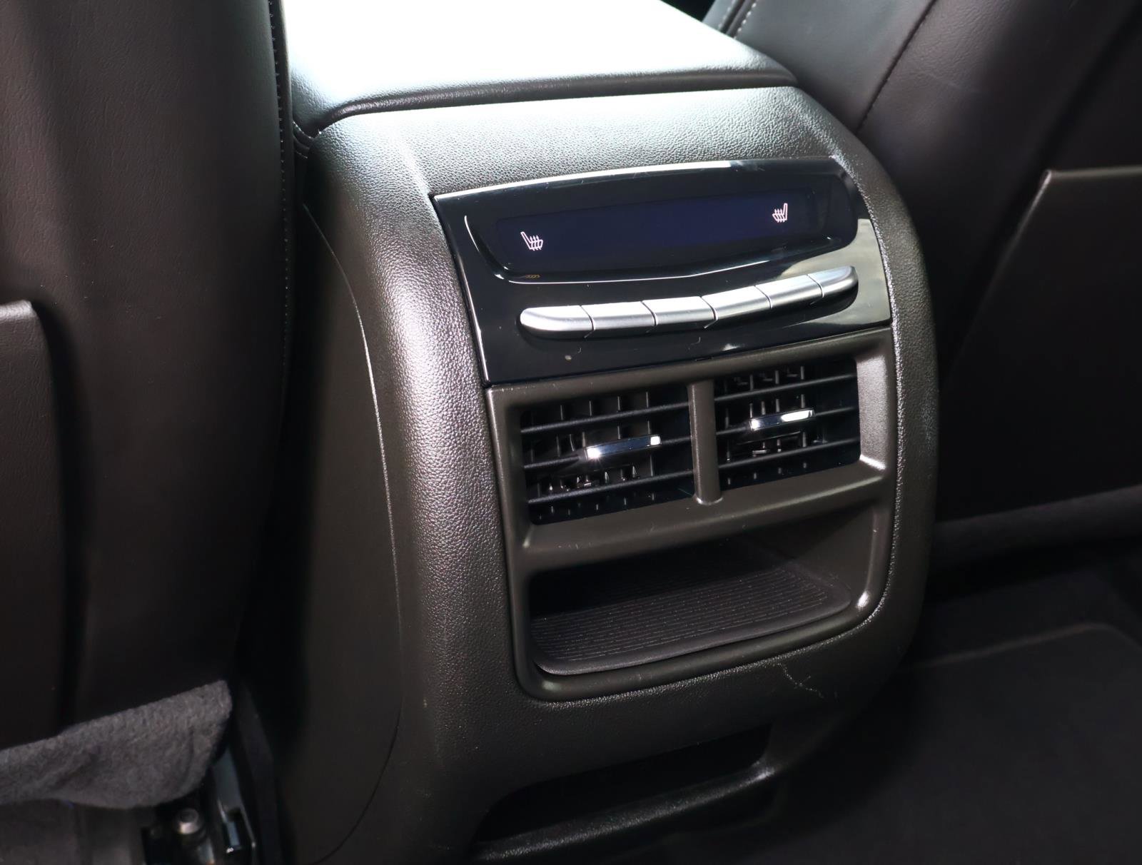 Used 2024 Cadillac XT5 Premium Luxury image 18