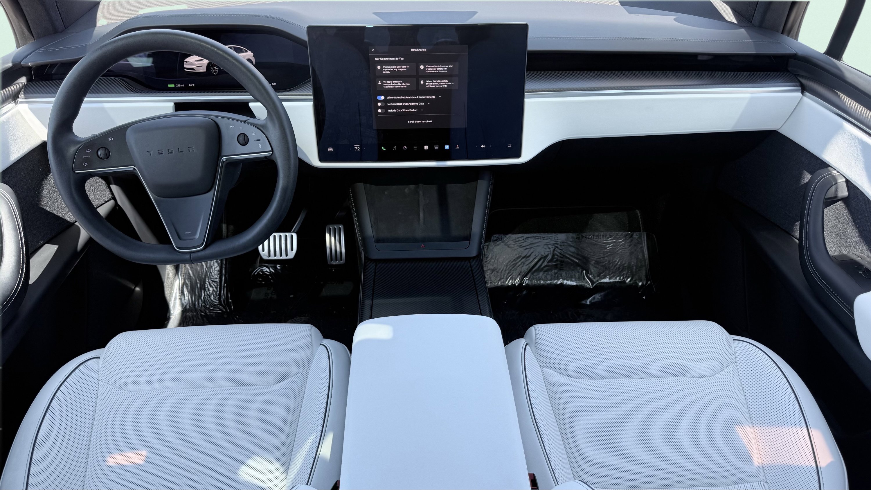 Used 2023 Tesla Model X Plaid image 2