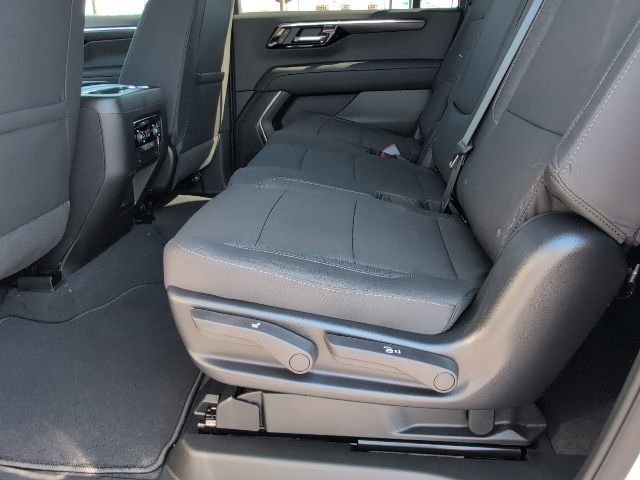 New 2026 Chevrolet Suburban LS w/ Max Trailering Package image 7