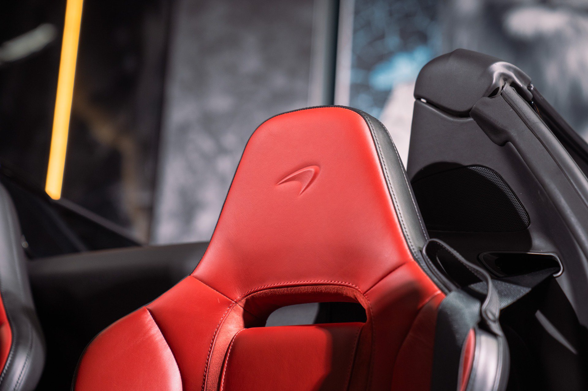 Used 2024 McLaren 750S Spider RWD image 46