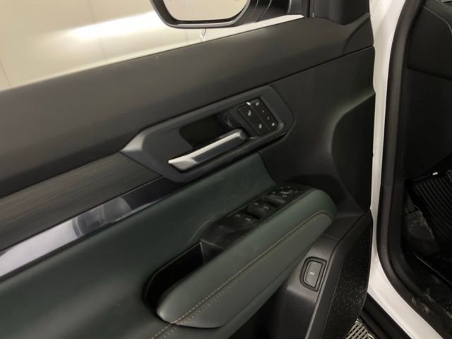 New 2026 GMC Terrain AT4 w/ Convenience Package III image 29