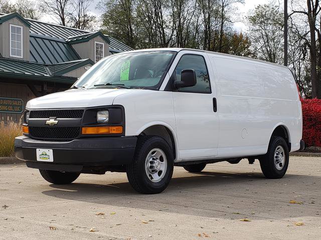 Used 2015 Chevrolet Express 2500 image 1