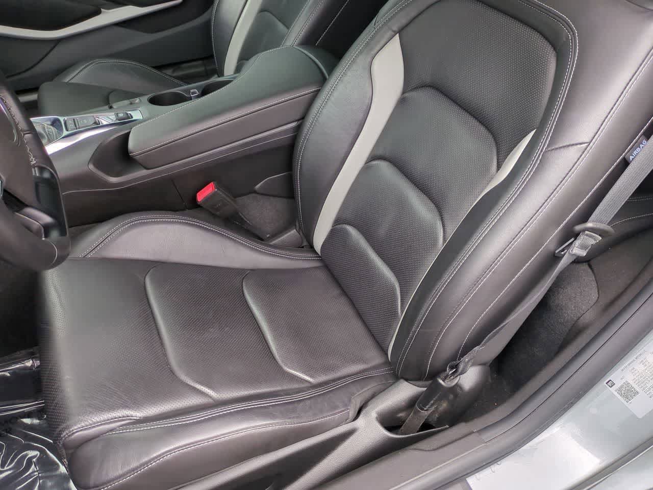 Used 2023 Chevrolet Camaro LT image 17
