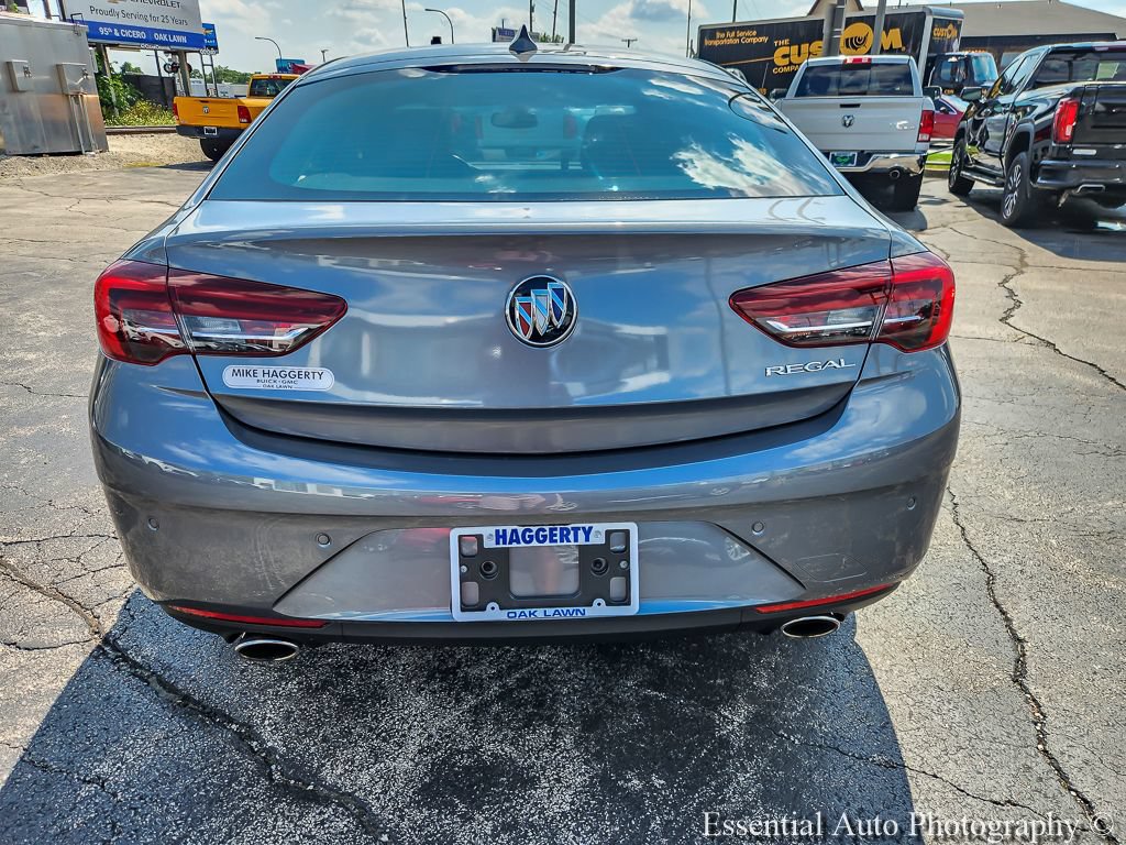 Used 2020 Buick Regal Essence FWD image 5