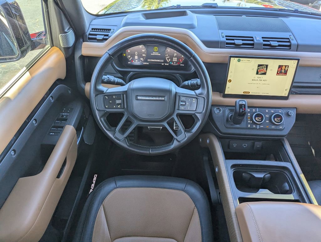 Used 2023 Land Rover Defender 130 X image 10