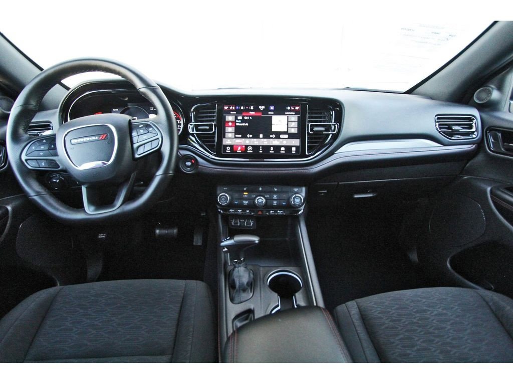 Used 2025 Dodge Durango GT w/ Blacktop Package image 9