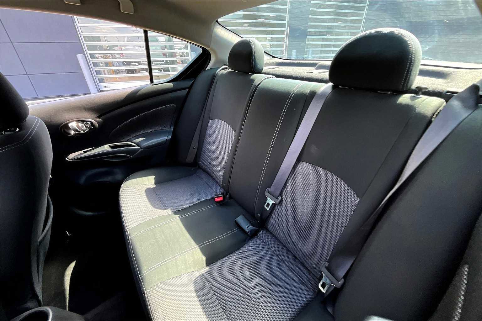 Used 2019 Nissan Versa SV image 17