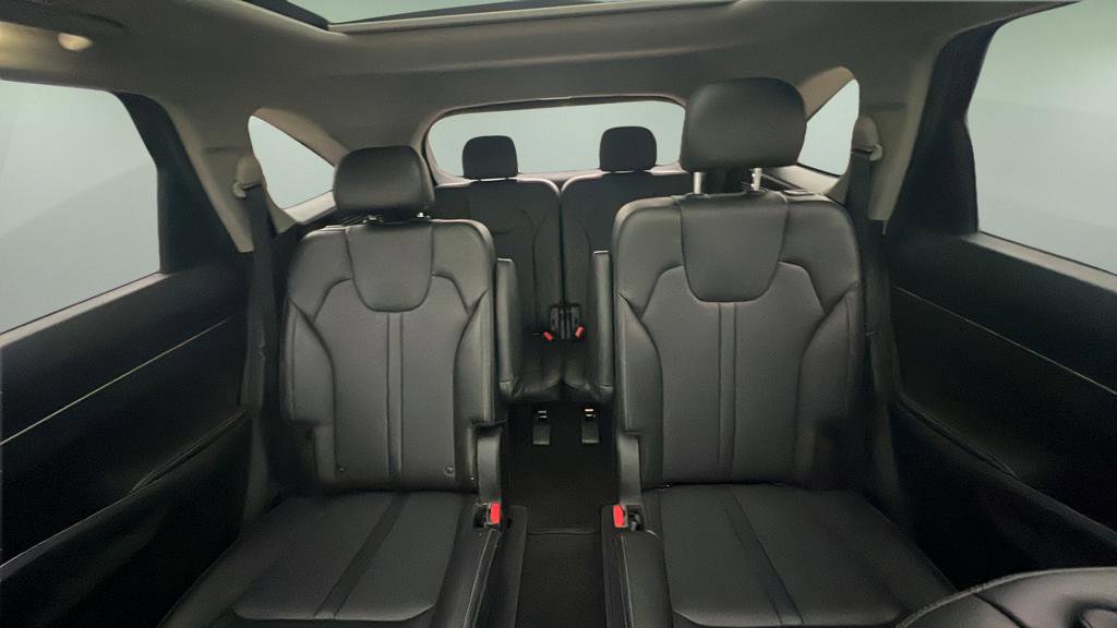Used 2021 Kia Sorento EX w/ EX AWD X-Line Package image 11