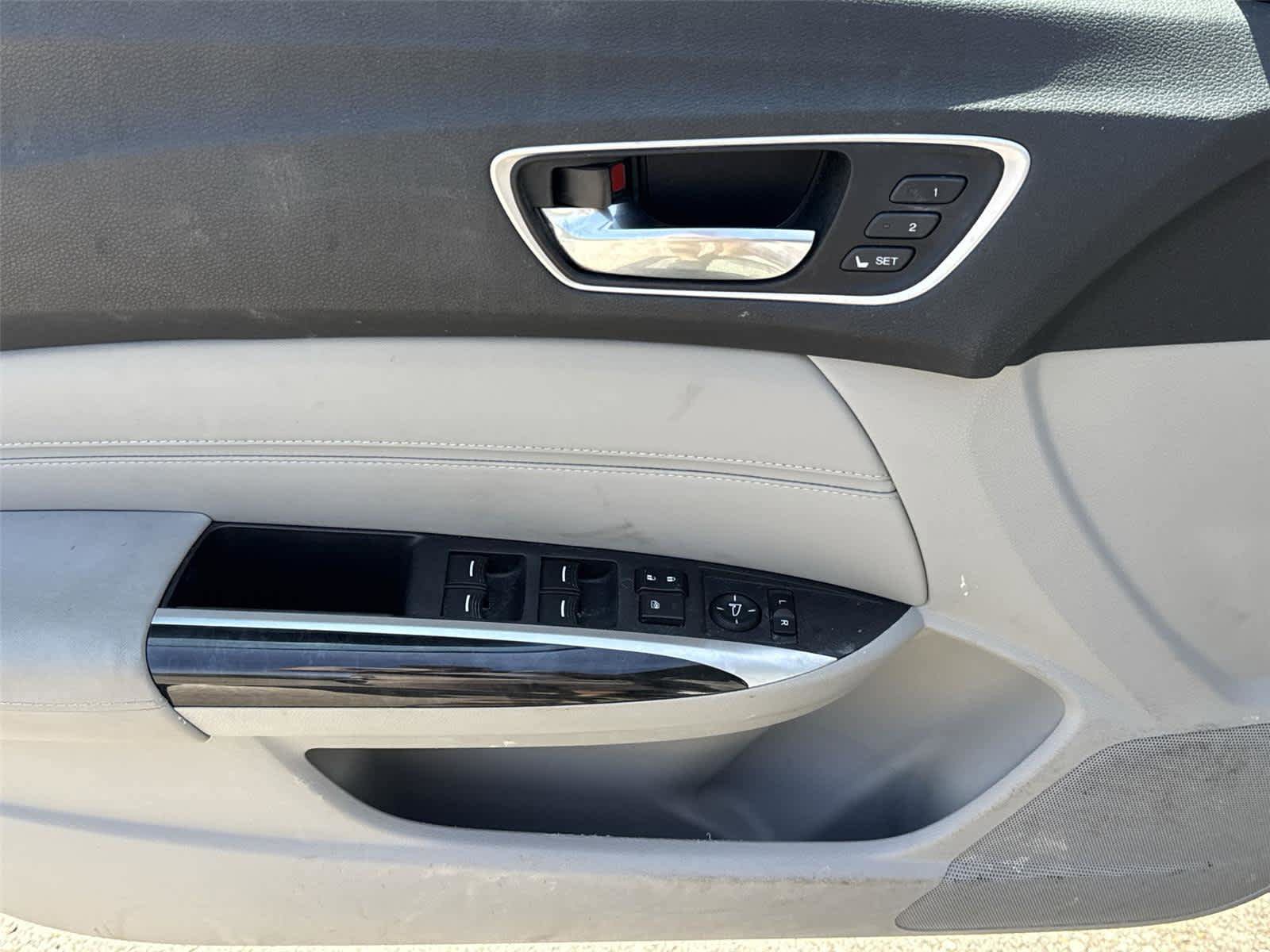 Used 2020 Acura TLX FWD image 19