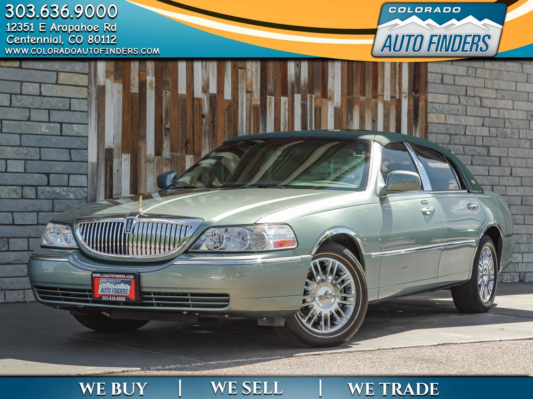 Used 2006 Lincoln Town Car Signature Limited RWD image 1