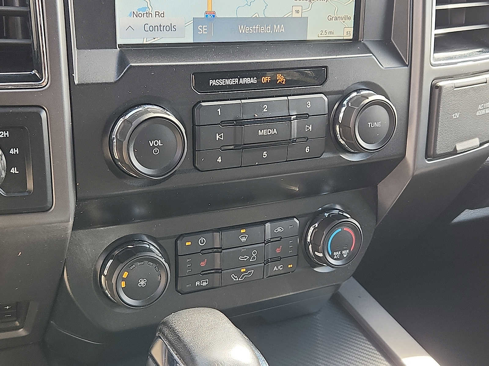 Used 2020 Ford F150 XLT w/ Equipment Group 302A Luxury image 15