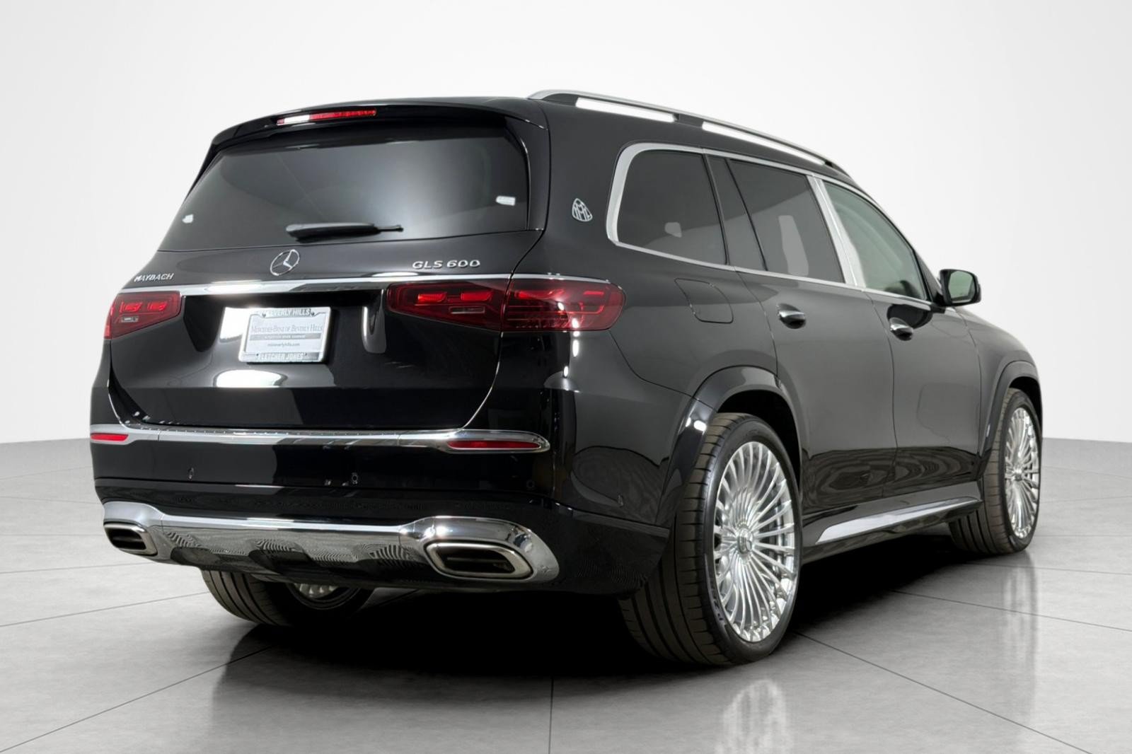 Used 2025 Mercedes-Benz Maybach GLS 600 4MATIC image 5