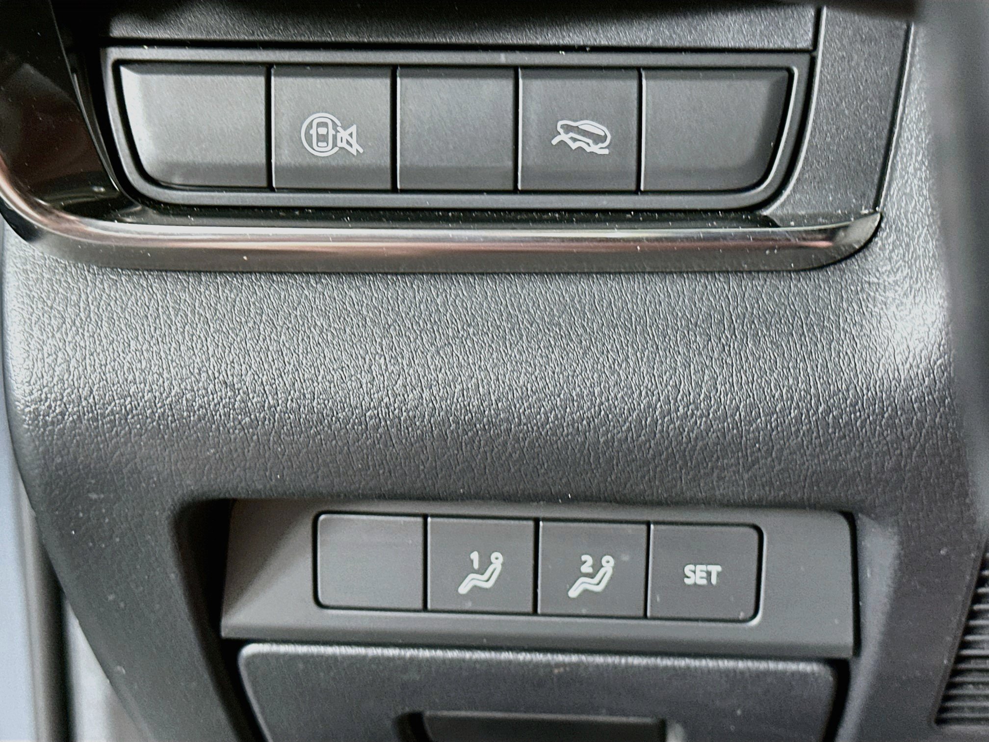 Used 2025 MAZDA CX-30 AWD 2.5 S w/ Preferred Package image 17