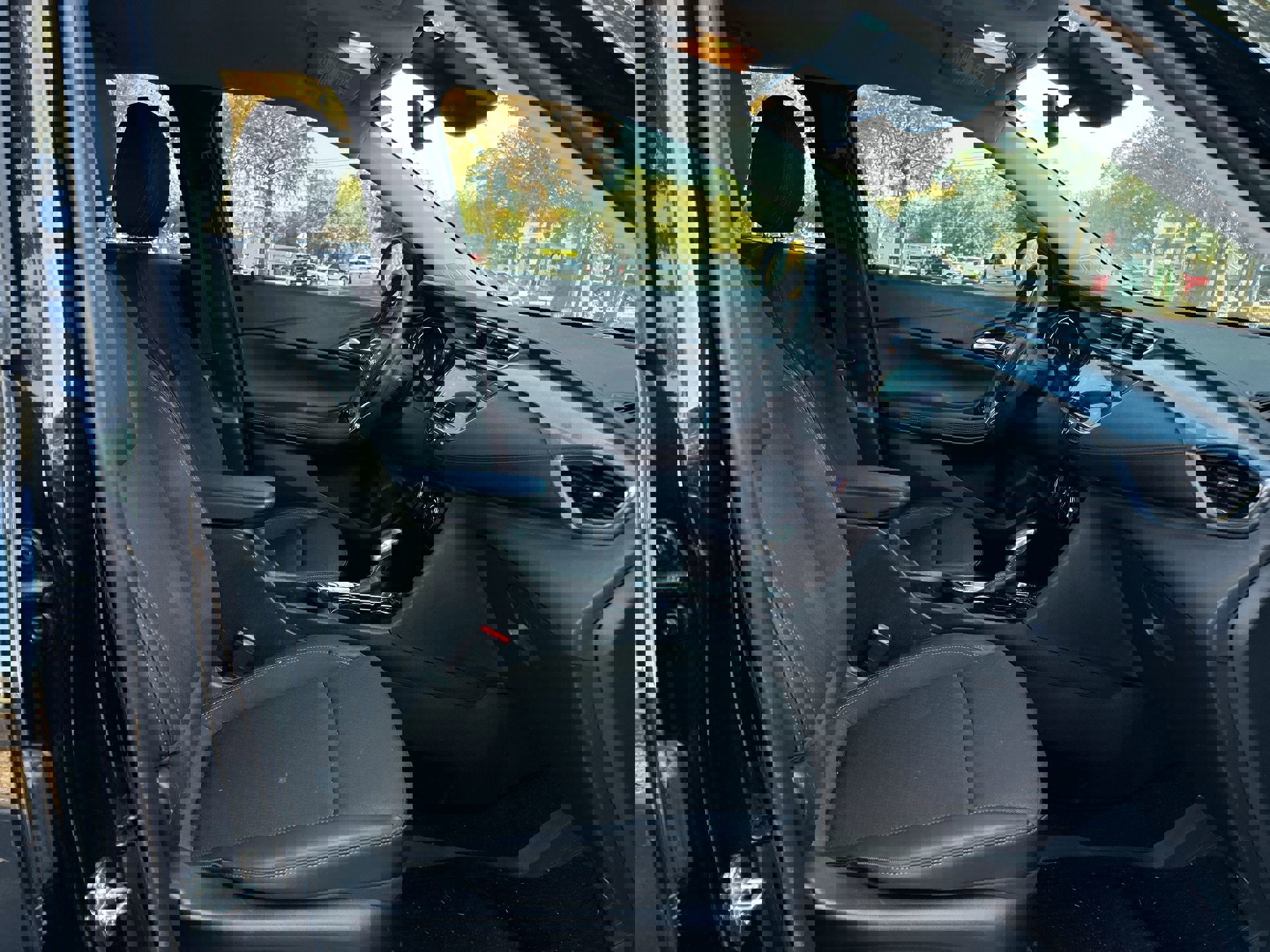 Used 2022 Buick Encore GX Preferred w/ Cold Weather Comfort Package image 22