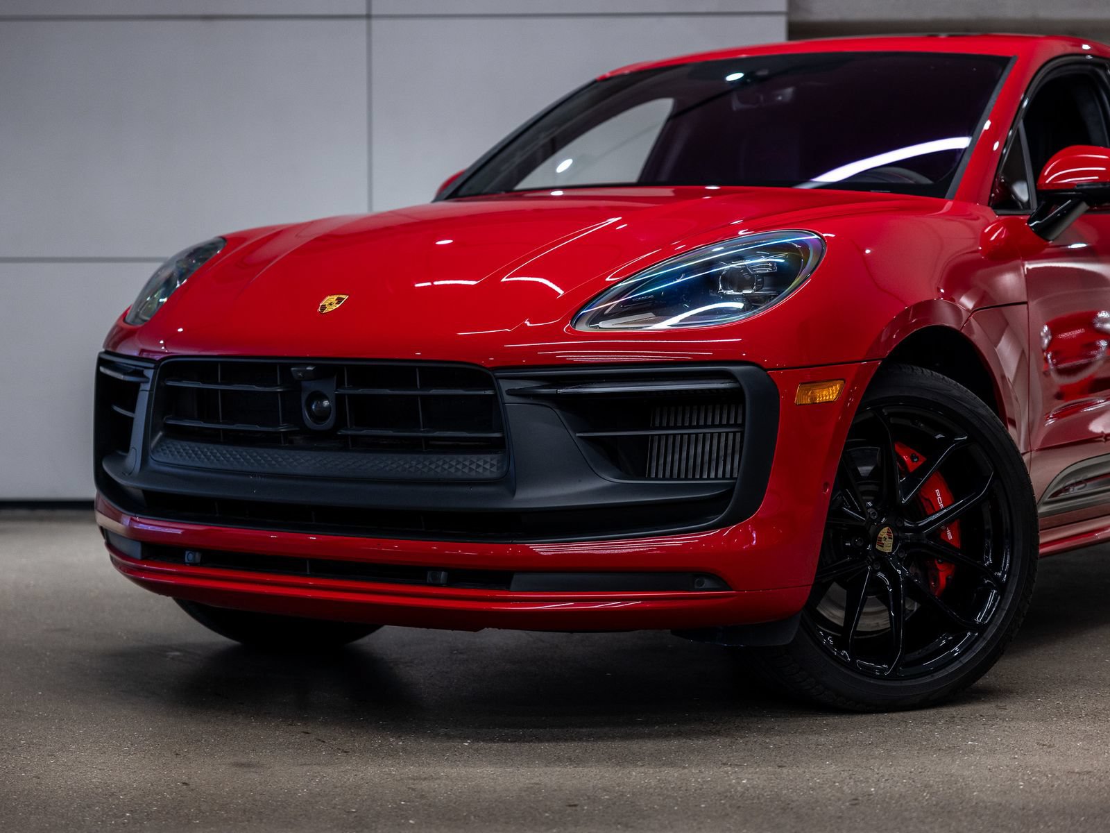 Certified 2024 Porsche Macan GTS AWD/4WD image 22