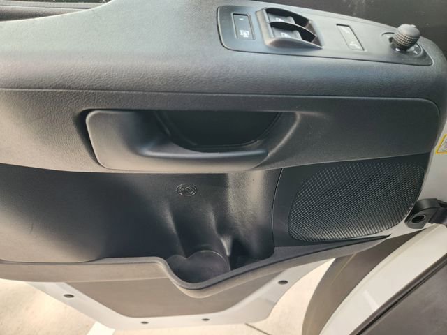 Used 2025 RAM ProMaster 2500 w/ Convenience Group image 25