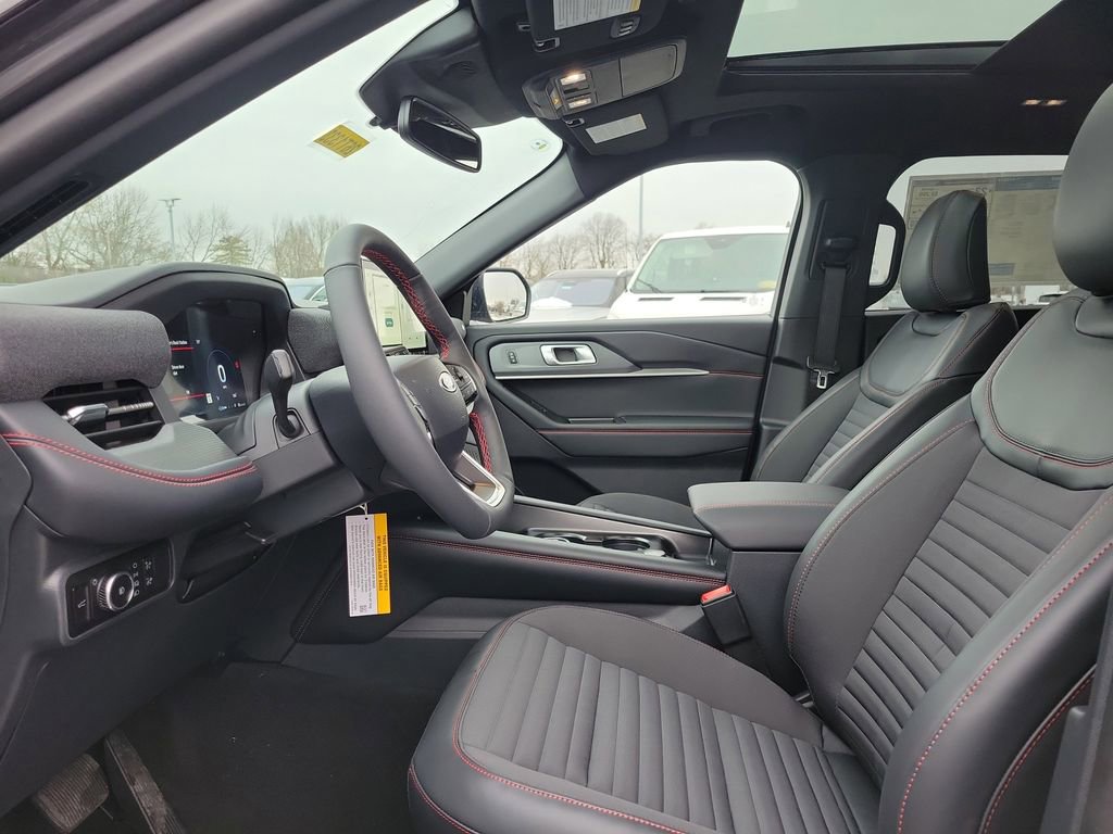 New 2026 Ford Explorer ST-Line w/ ST-Line Street Pack image 16