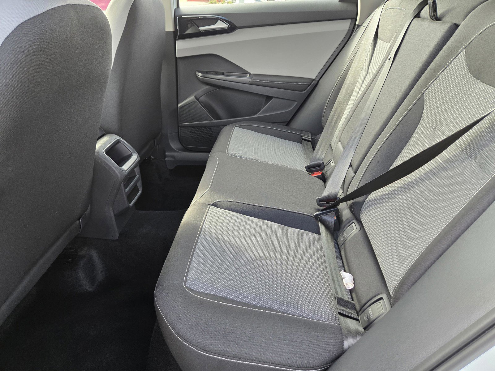 Used 2024 Volkswagen Taos S image 10