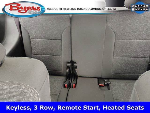 Used 2025 Chevrolet Traverse LT image 32