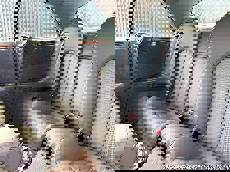 Used 2006 Mercedes-Benz CLK 500 Cabriolet image 22