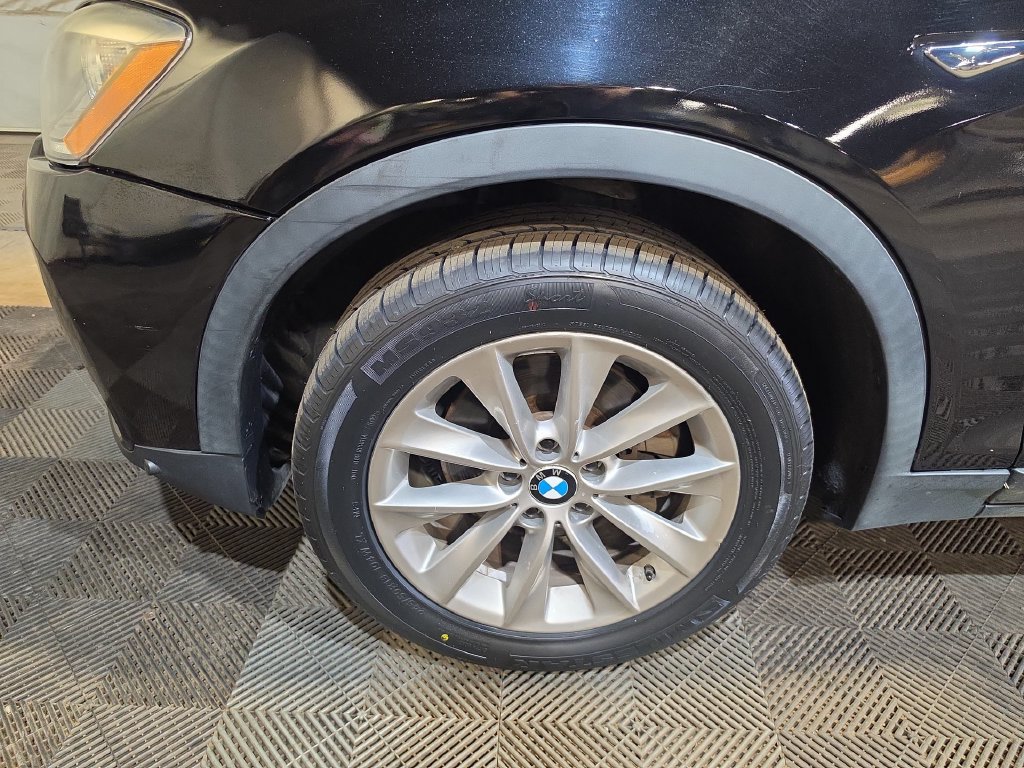 Used 2016 BMW X3 xDrive28i AWD/4WD image 19