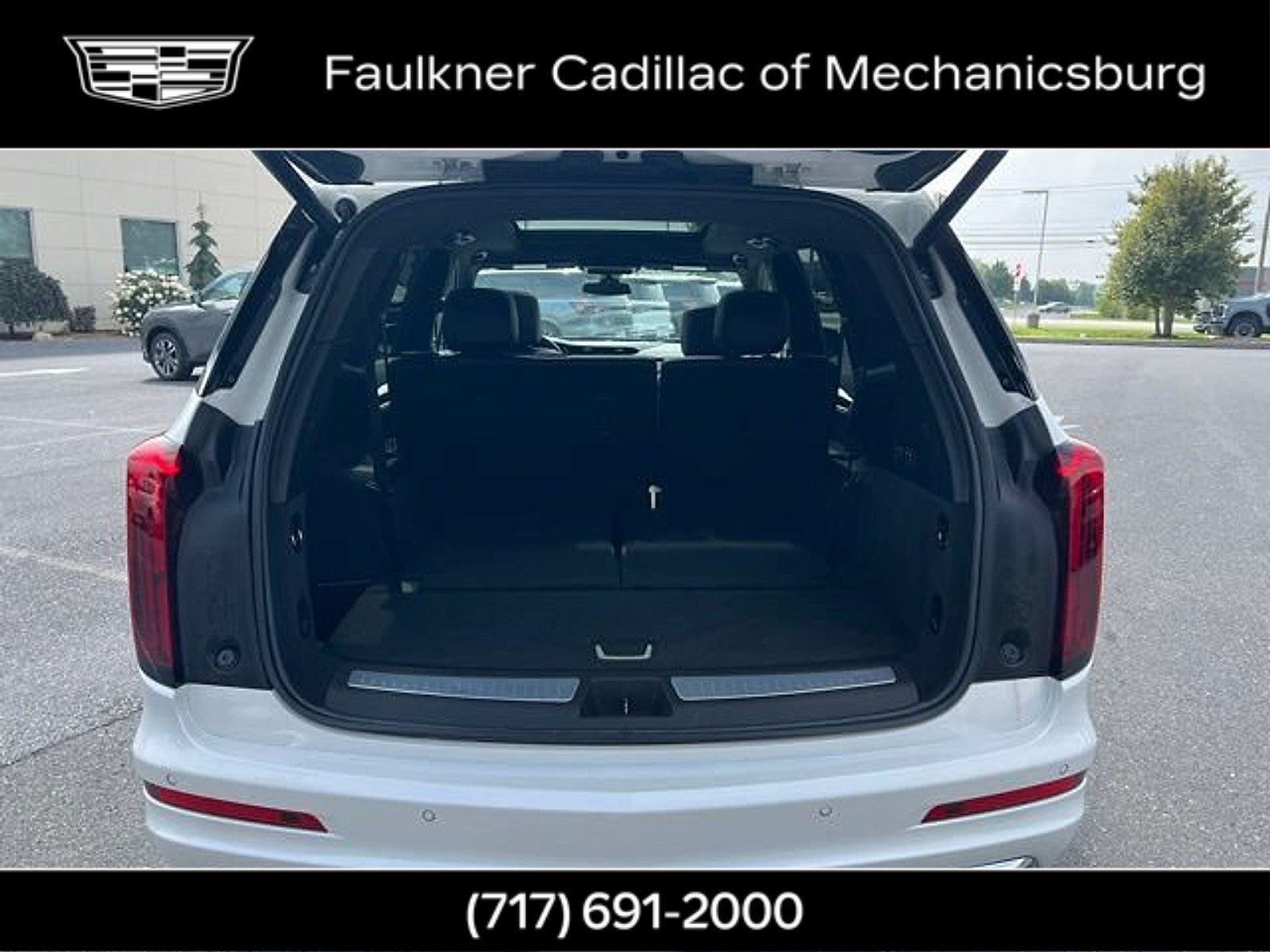 Used 2023 Cadillac XT6 Premium Luxury AWD/4WD image 14