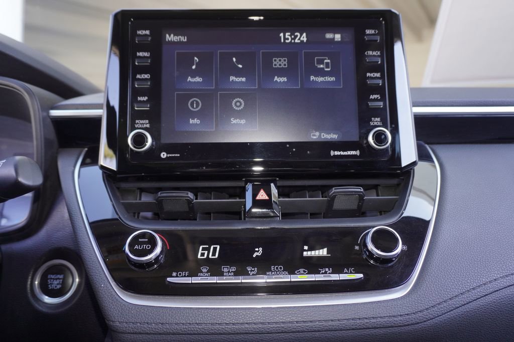 Certified 2022 Toyota Corolla Cross LE w/ Moonroof Package image 16