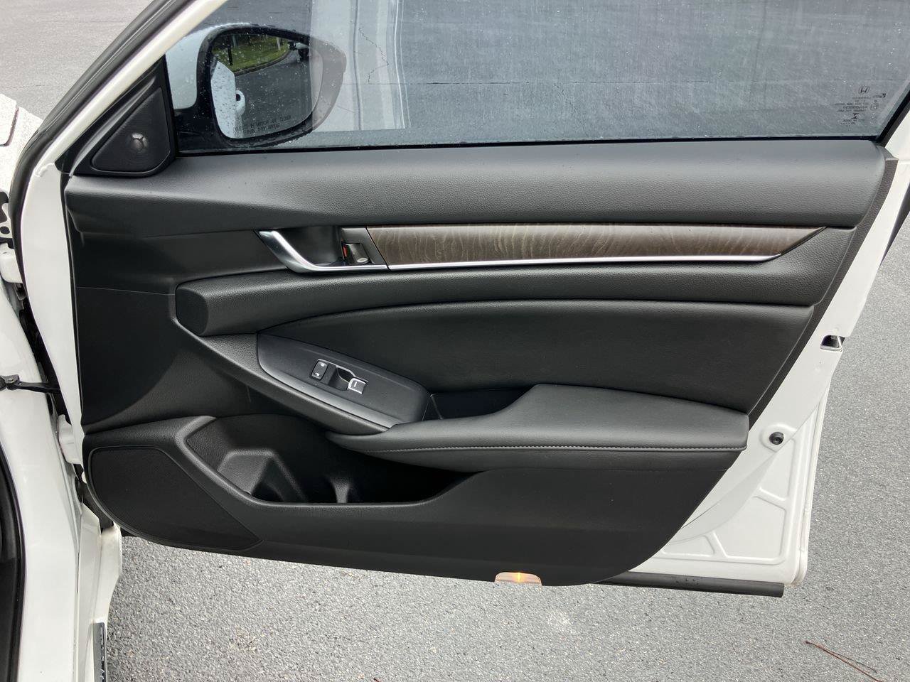 Used 2021 Honda Accord EX-L image 30