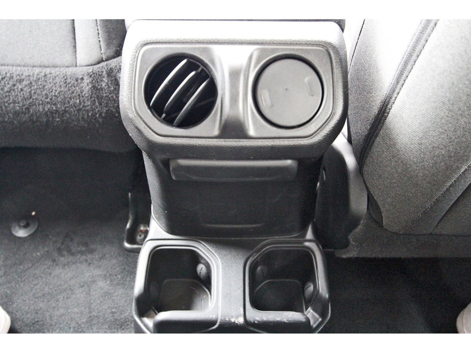 Used 2024 Jeep Wrangler Sport AWD/4WD image 15