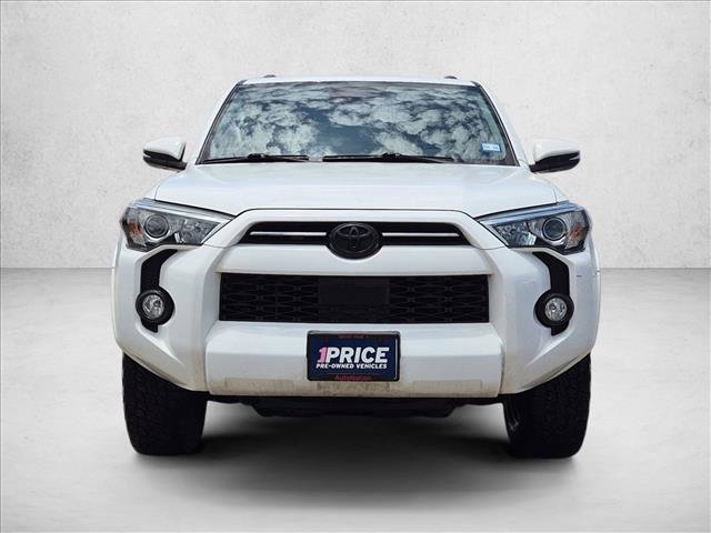 Used 2020 Toyota 4Runner SR5 Premium AWD/4WD image 2