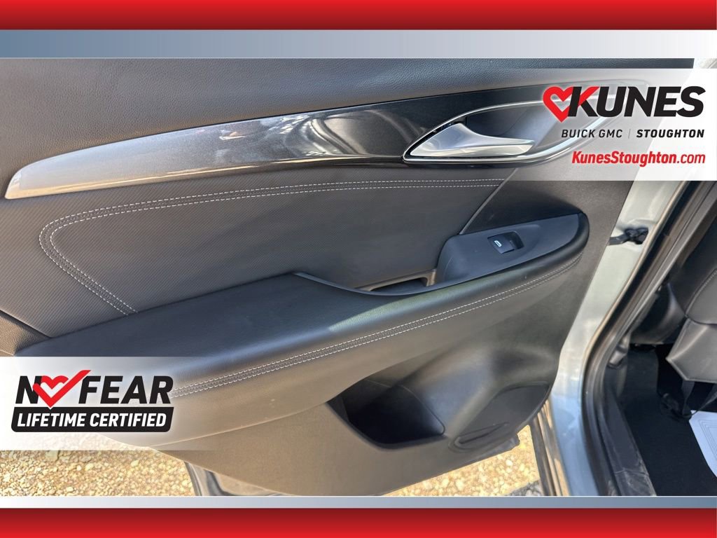 Used 2024 Buick Envision Preferred AWD/4WD image 33