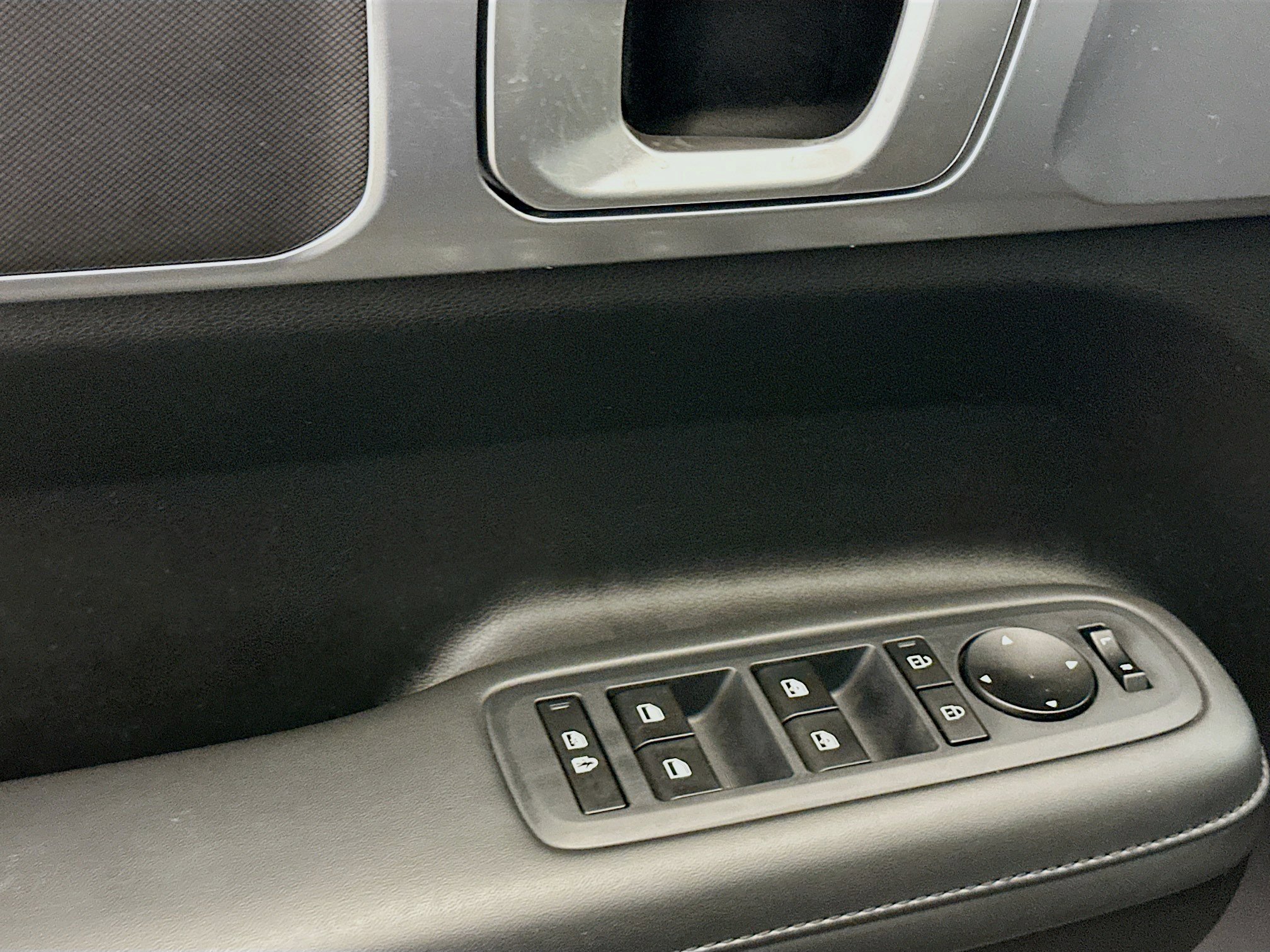 Used 2025 Hyundai Santa Fe XRT image 15