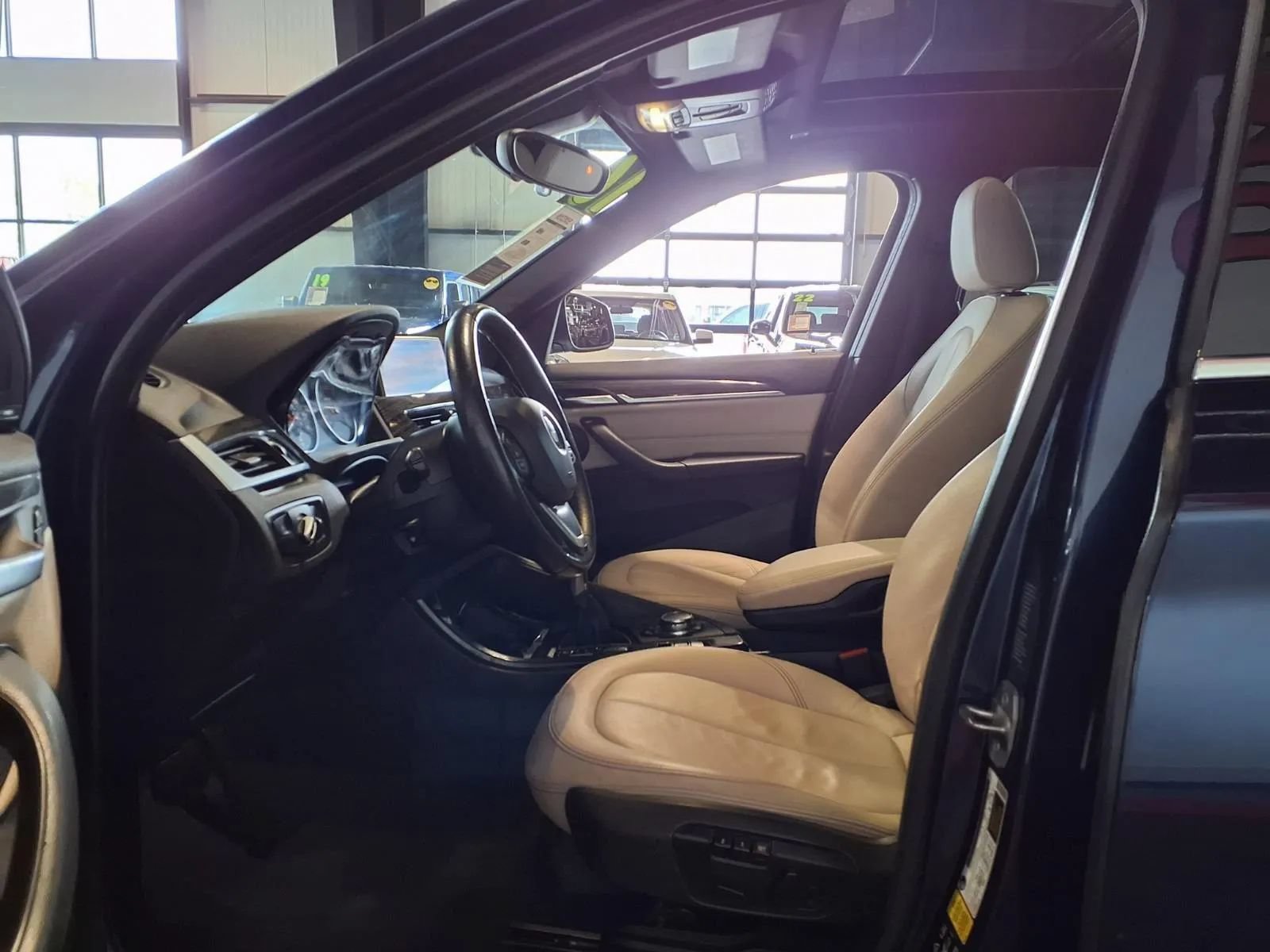 Used 2016 BMW X1 xDrive28i AWD/4WD image 18