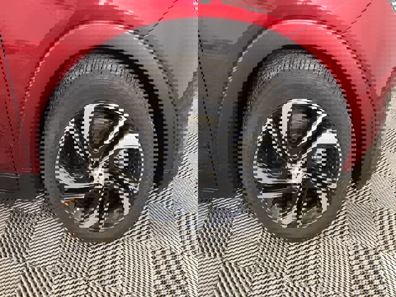 Used 2023 Chevrolet Bolt LT w/ Infotainment Package image 10