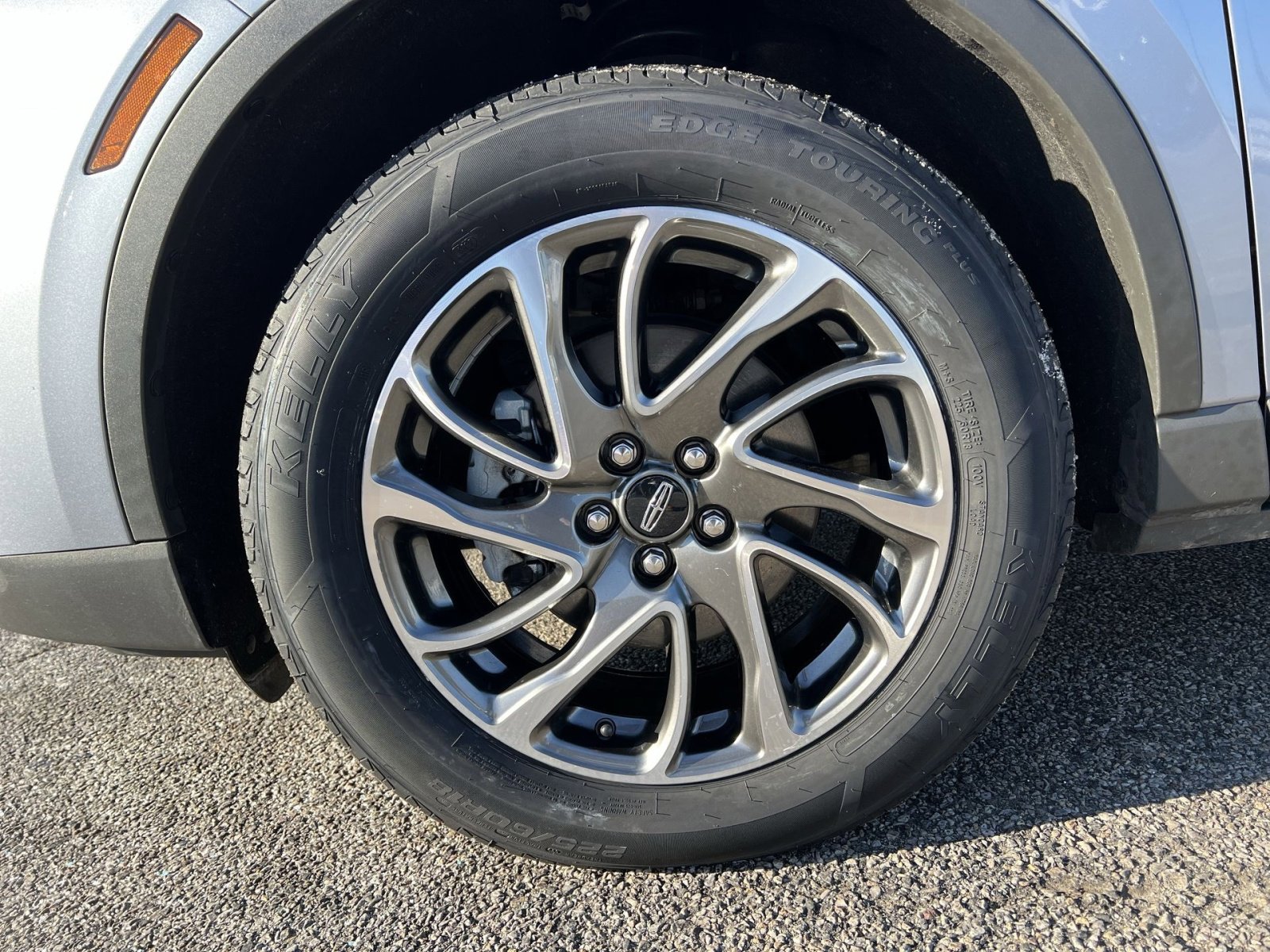 Used 2022 Lincoln Corsair Standard w/ Equipment Group 101A image 12