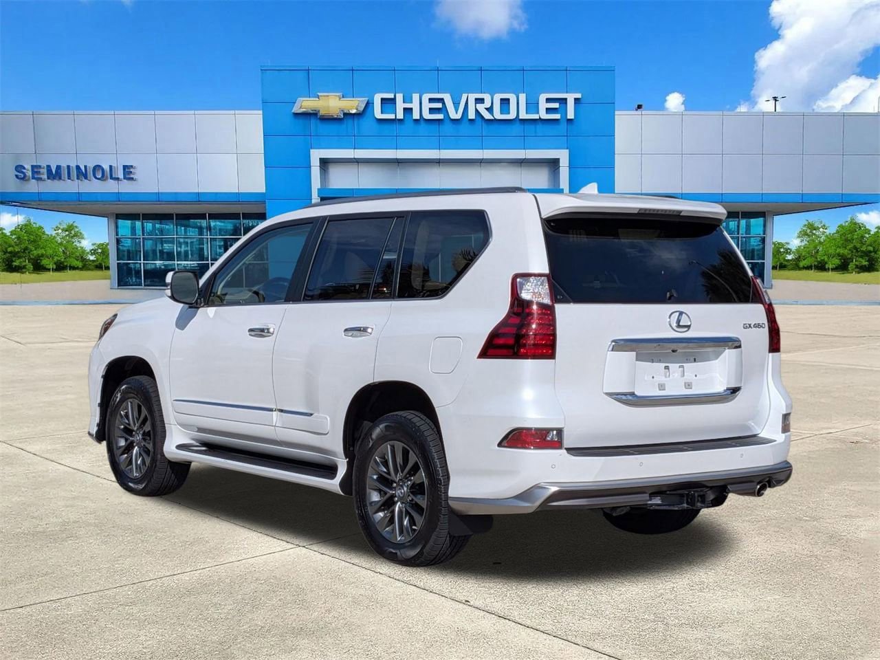 Used 2018 Lexus GX 460 Luxury w/ Sport Design Package AWD/4WD image 3