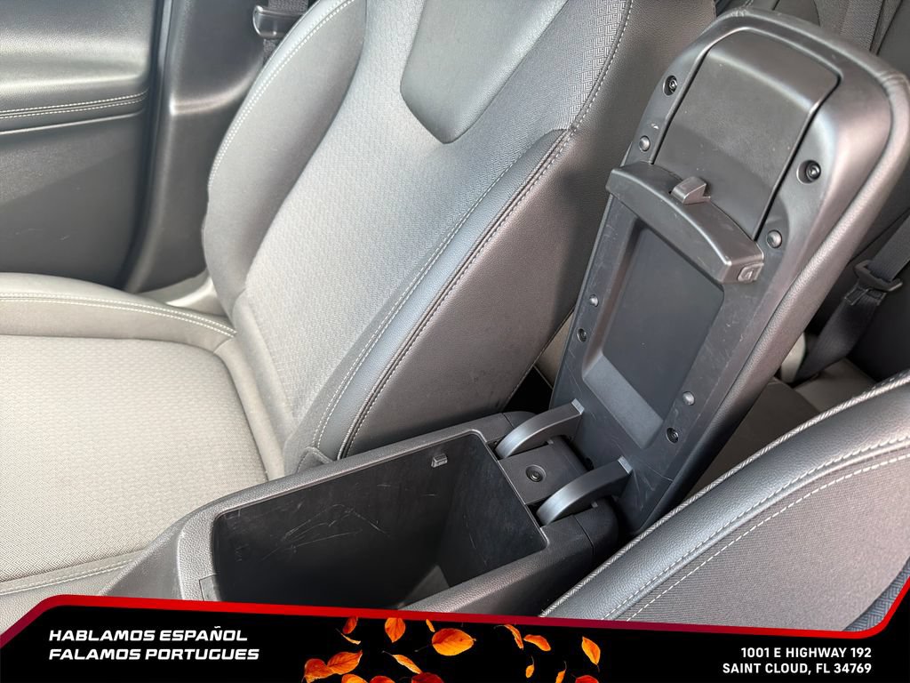Used 2023 Buick Encore GX Preferred w/ Cold Weather Comfort Package FWD image 17