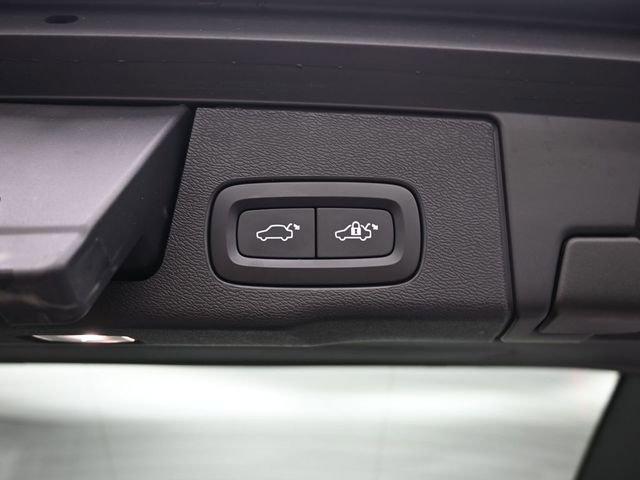 Used 2023 Volvo XC60 B5 Ultimate image 30