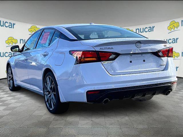 Certified 2024 Nissan Altima 2.0 SR image 4