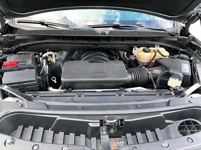 Used 2021 Chevrolet Suburban LT w/ Rear Media and Nav Package RWD image 11