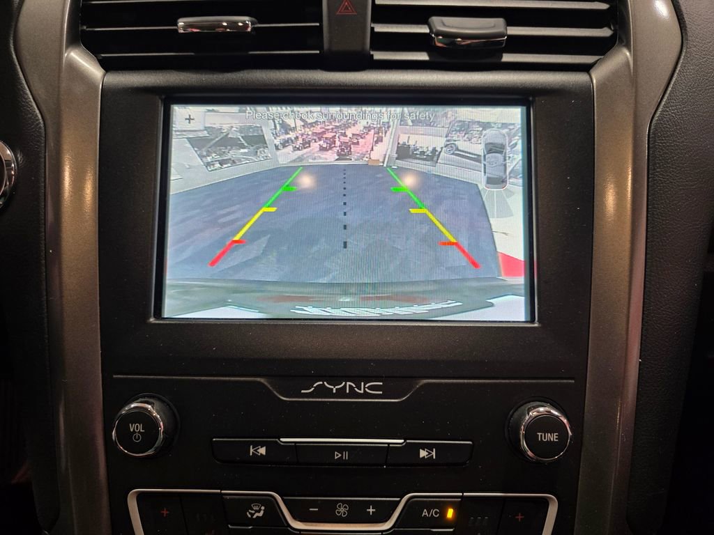 Used 2019 Ford Fusion SEL image 23