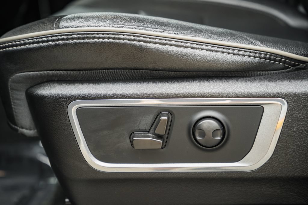 Used 2022 RAM 1500 Laramie AWD/4WD image 37