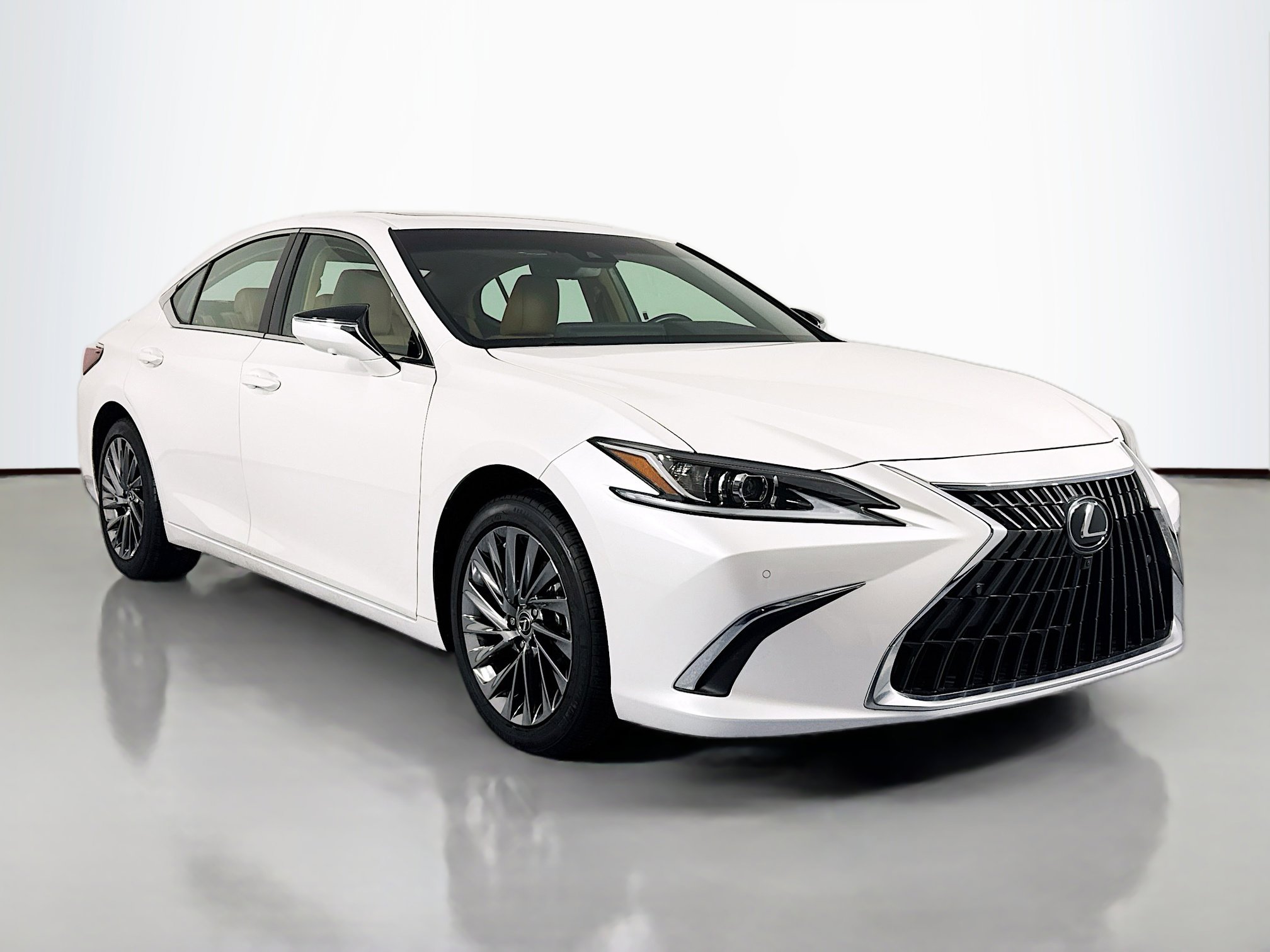 Used 2024 Lexus ES 300h ES 300h Luxury image 3