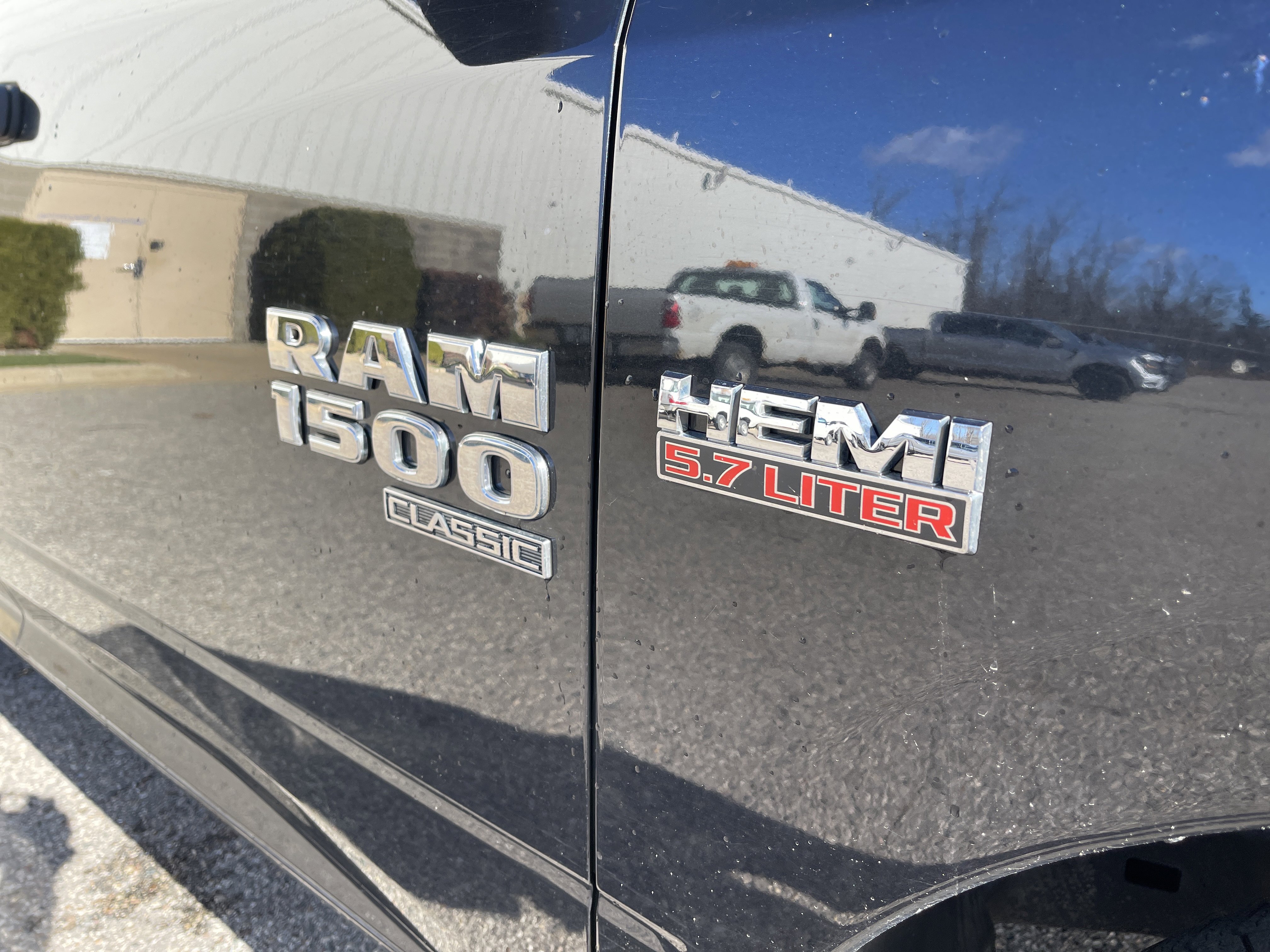 Used 2019 RAM 1500 ST w/ SXT Plus Group image 29