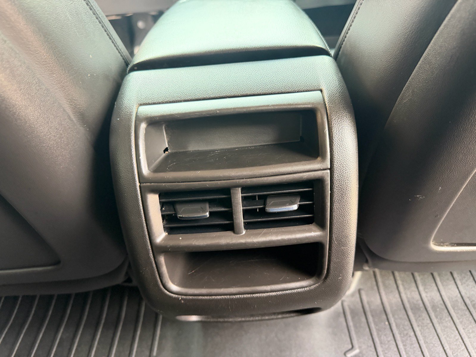 Used 2017 Cadillac XT5 Luxury FWD image 13