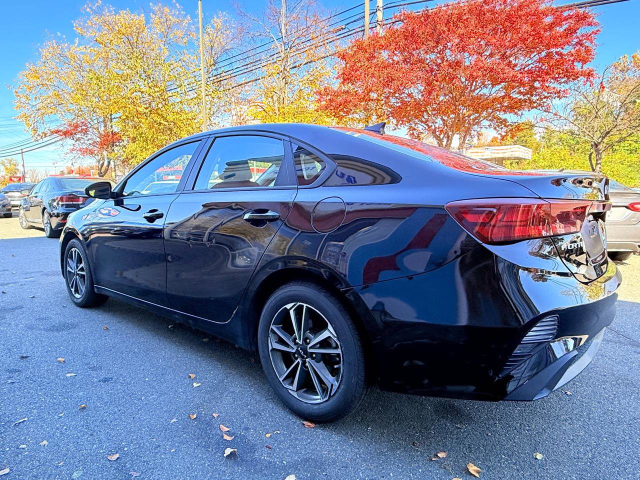 Used 2023 Kia Forte LXS image 7
