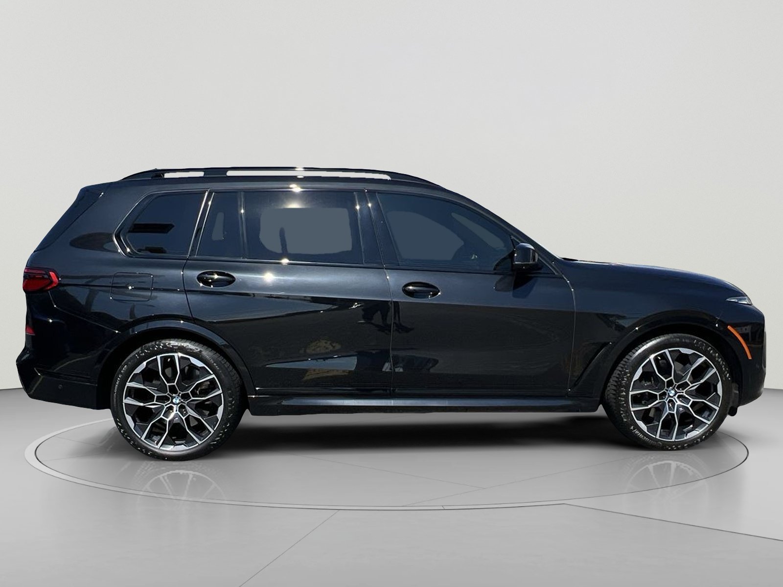 Used 2024 BMW X7 M60i w/ Executive Package AWD/4WD image 6