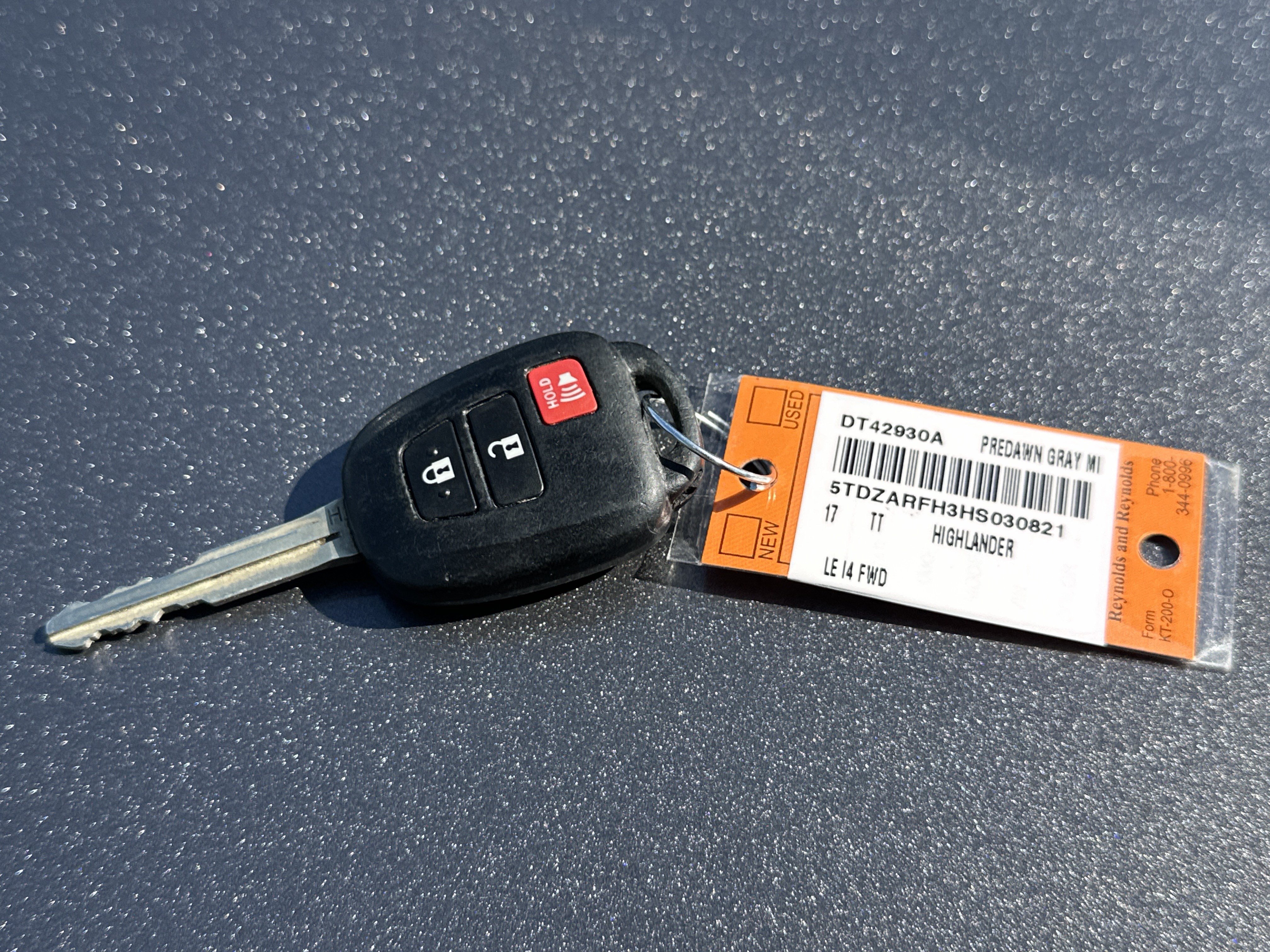 Used 2017 Toyota Highlander LE FWD image 37